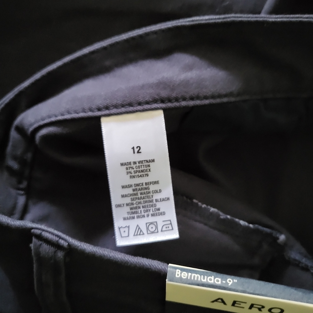 Aero Bermuda Girls Size 12 Blue Shorts 9 inch length - Picture 5 of 6